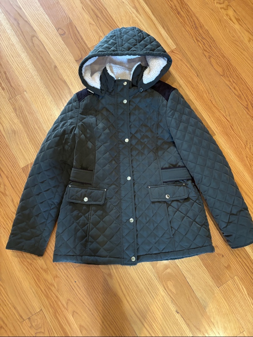Laundry By Shelli Segal Olive Green Jacket with Cream Sherpa